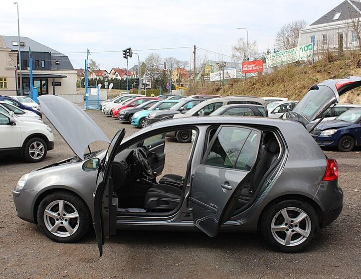 Volkswagen Golf Hatchback 1,4 l 90 kw