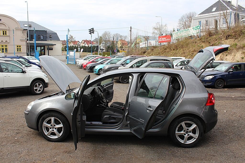 Volkswagen Golf Hatchback 1,4 l 90 kw