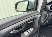 Mercedes-Benz Třídy V 27