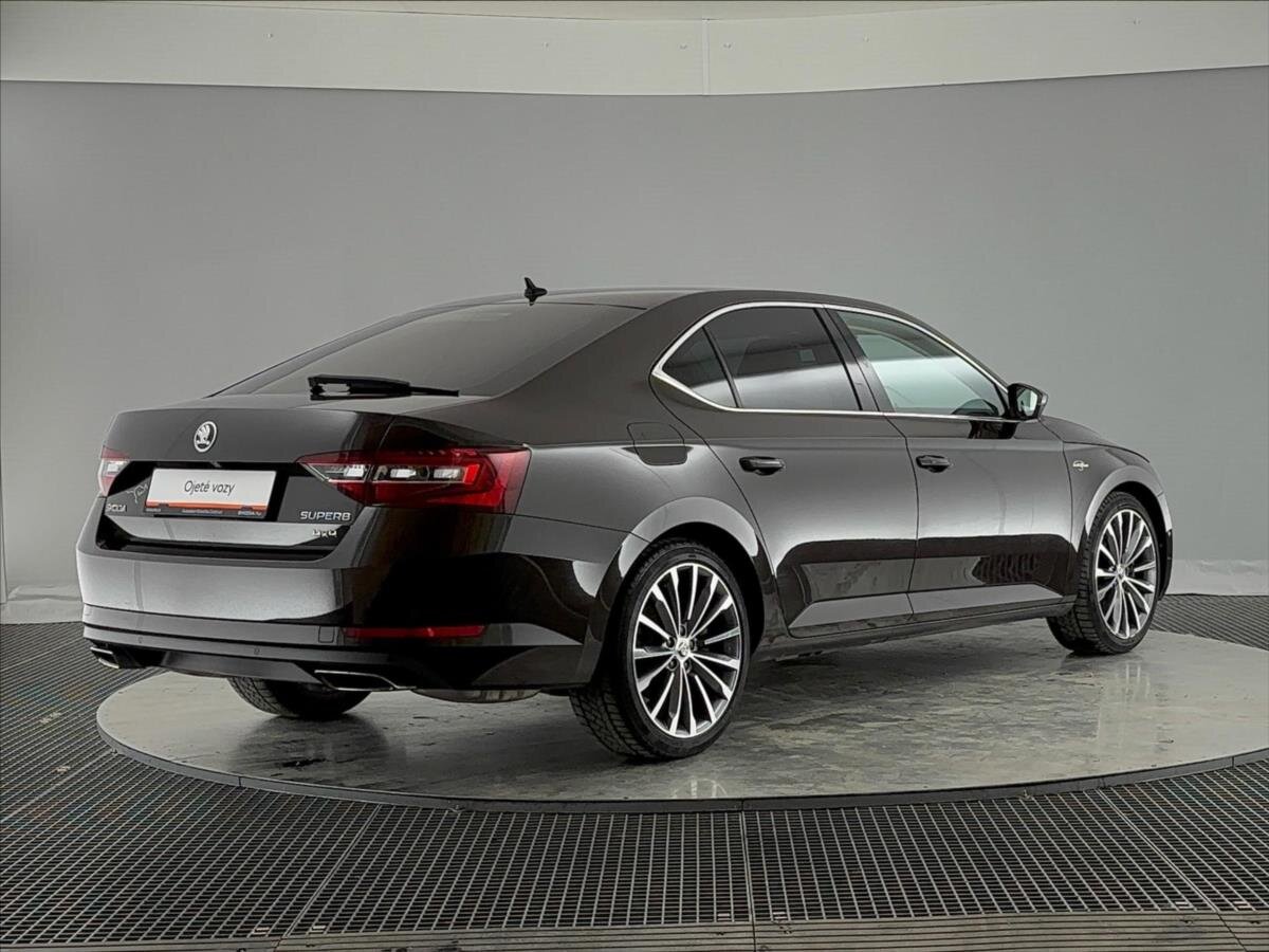 Škoda Superb Liftback 2,0 l 206 kw