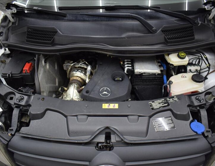 Mercedes-Benz Vito Skříň 2,0 l 120 kw