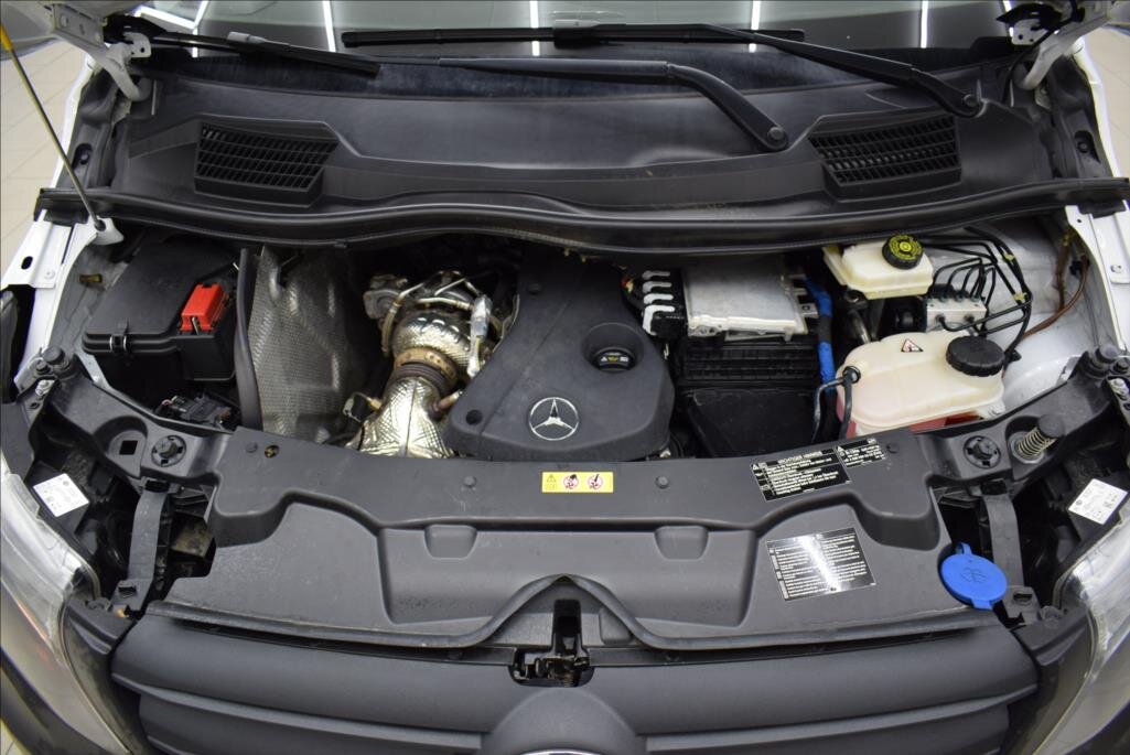 Mercedes-Benz Vito Skříň 2,0 l 120 kw