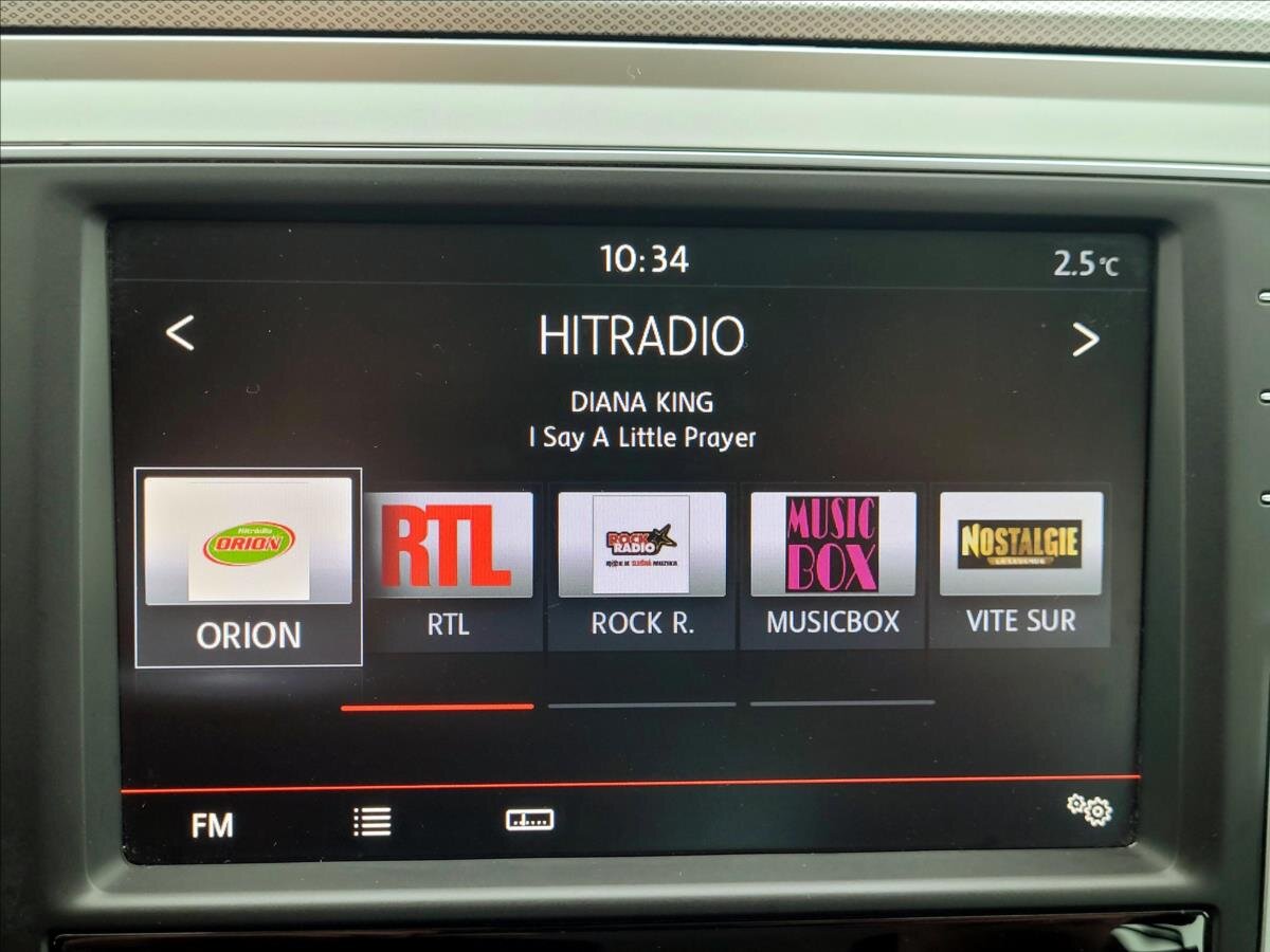 Volkswagen Passat Kombi 1,6 l 88 kw