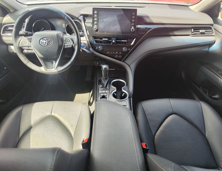 Toyota Camry Sedan / Limuzína 2,5 l 160 kw