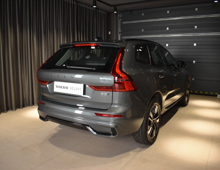 Volvo XC60 SUV / Terénní 2,0 l 184 kw