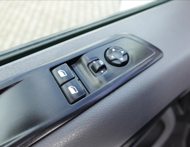 Opel Vivaro Ostatní 1,5 l 75 kw