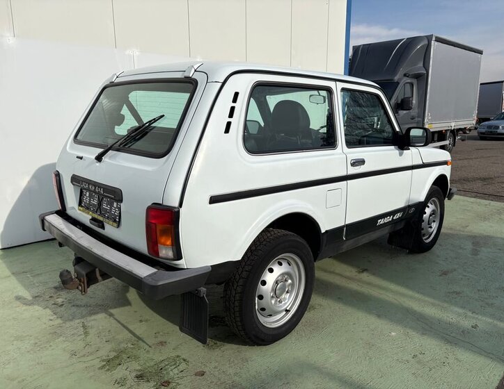Lada Niva SUV 1,7 l 61 kw