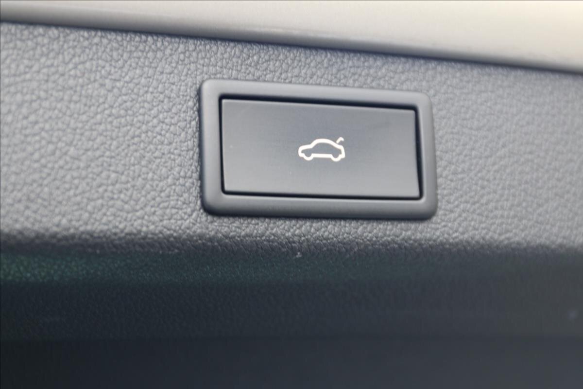 Škoda Superb Kombi 2,0 l 147 kw