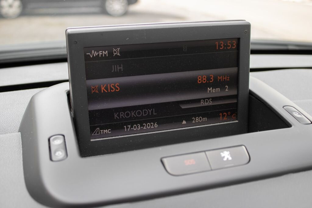 Peugeot 5008 SUV / Terénní 2,0 l 110 kw