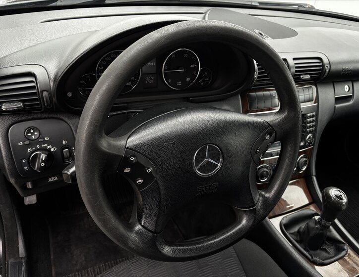 Mercedes-Benz Třídy C Kombi 2,1 l 90 kw