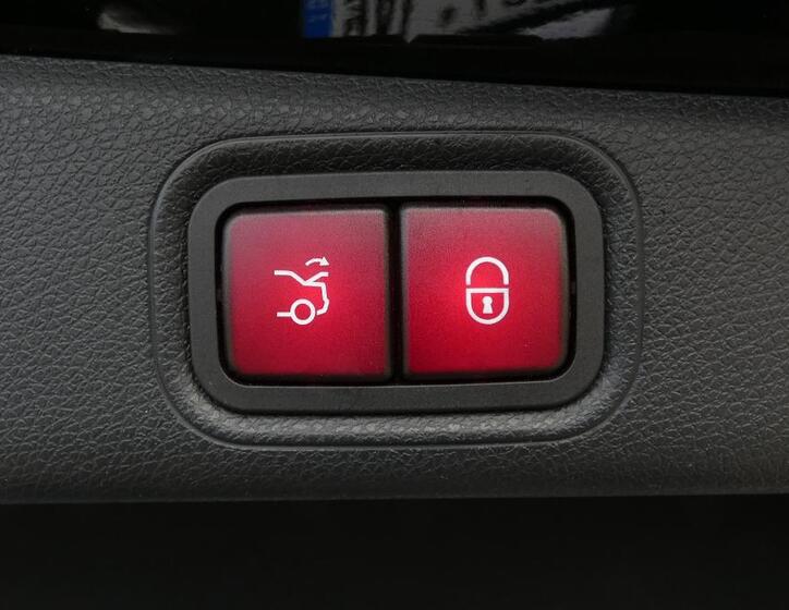 Mercedes-Benz Třídy E 21