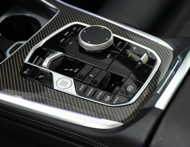 BMW X7 SUV / Terénní 3,0 l 259 kw