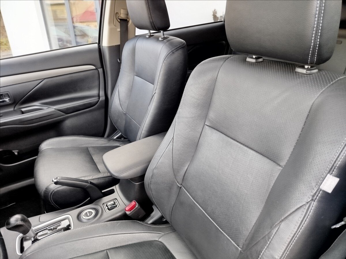 Mitsubishi Outlander SUV 2,3 l 110 kw