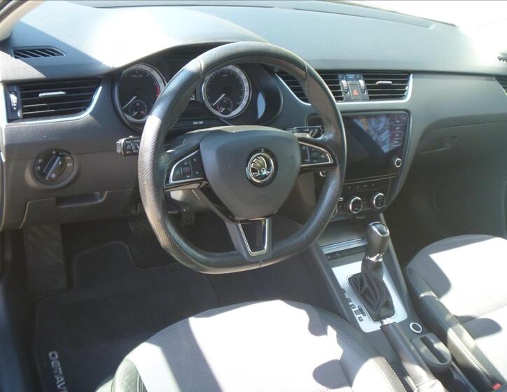 Škoda Octavia 10