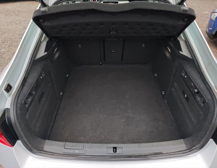 Škoda Superb Liftback 2,0 l 110 kw