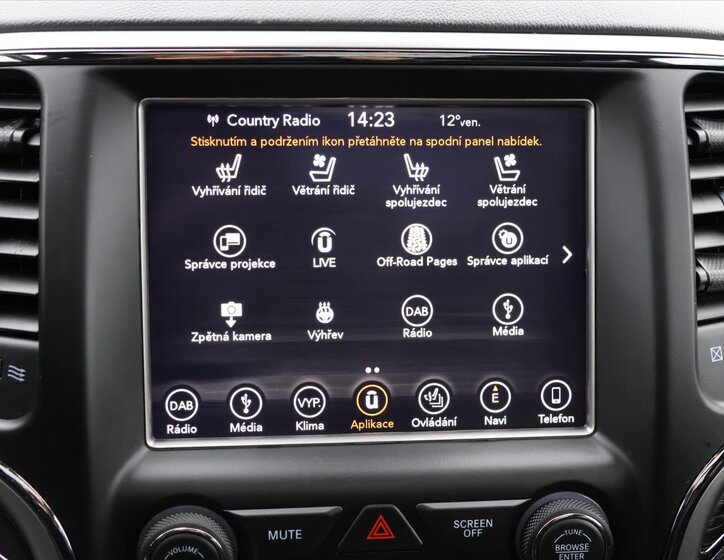 Jeep Grand Cherokee 26