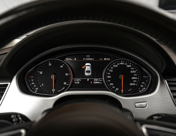 Audi A8 Sedan 4,1 l 283 kw