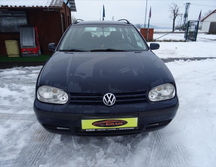 Volkswagen Golf 23