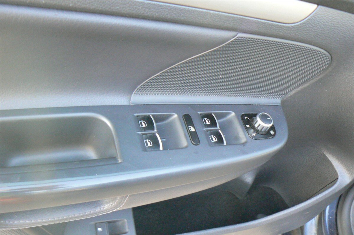 Volkswagen Golf Hatchback 1,4 l 59 kw