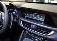 Alfa Romeo Stelvio SUV / Terénní 2,0 l 206 kw