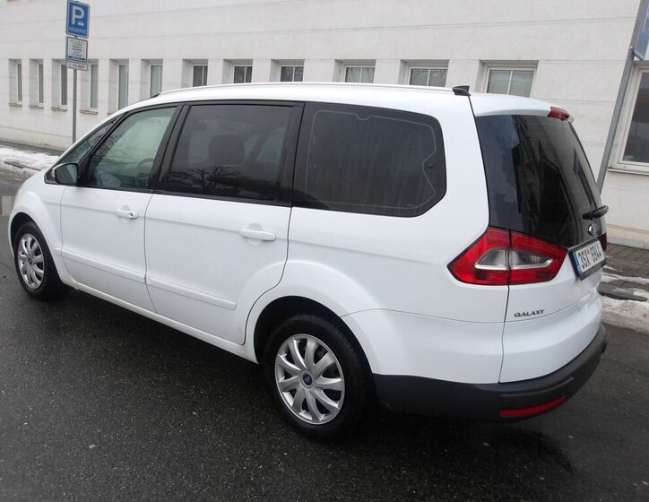 Ford Galaxy MPV 2,0 l 107 kw