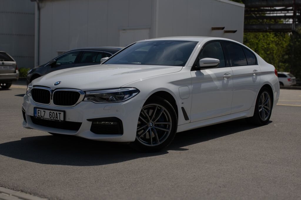 BMW Řada 5 Sedan / Limuzína 2,0 l 185 kw