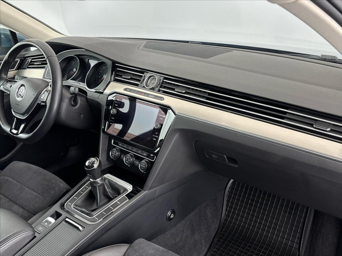 Volkswagen Passat Kombi 2,0 l 110 kw