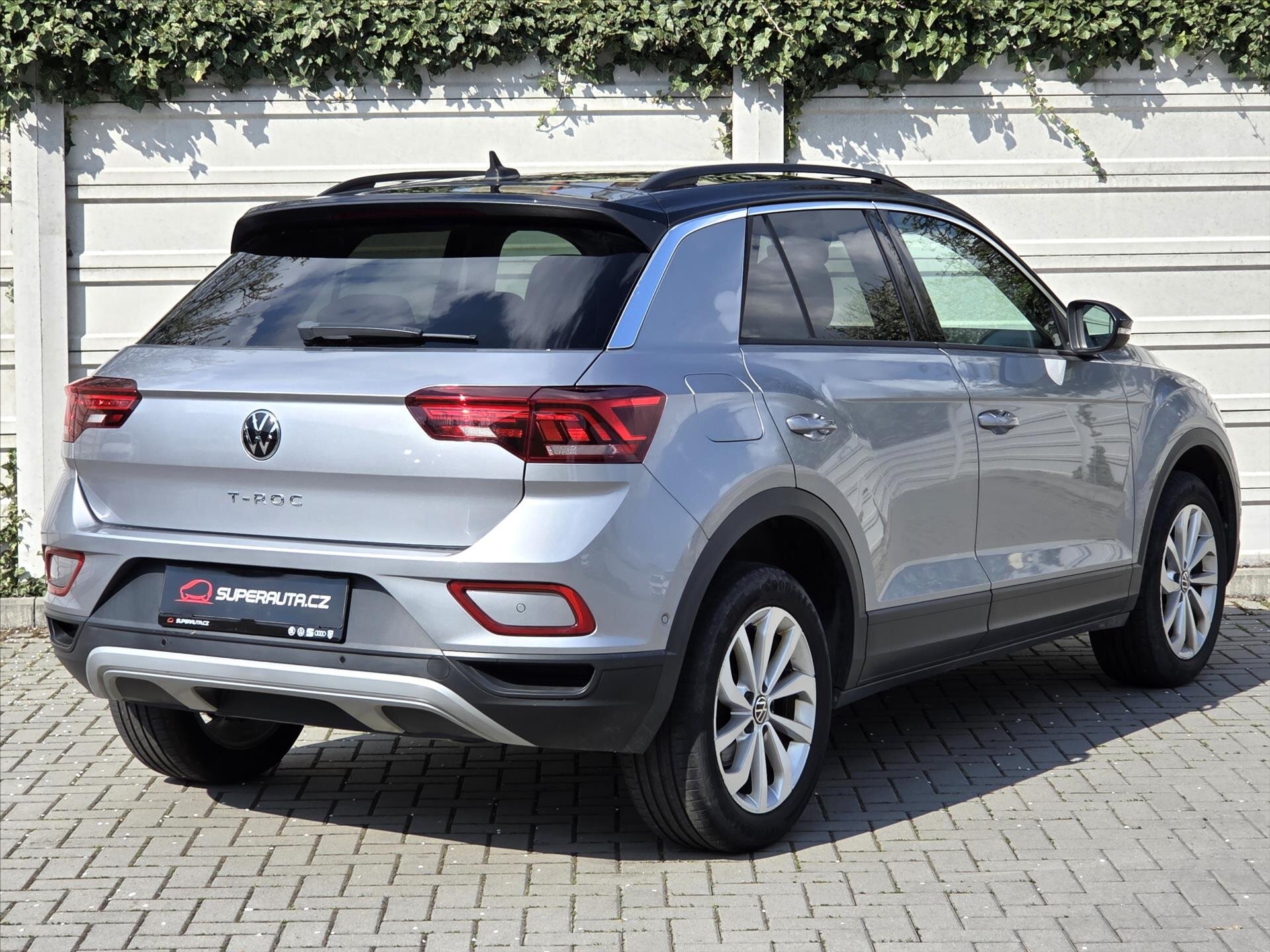 Volkswagen T-Roc SUV / Terénní 1,5 l 110 kw