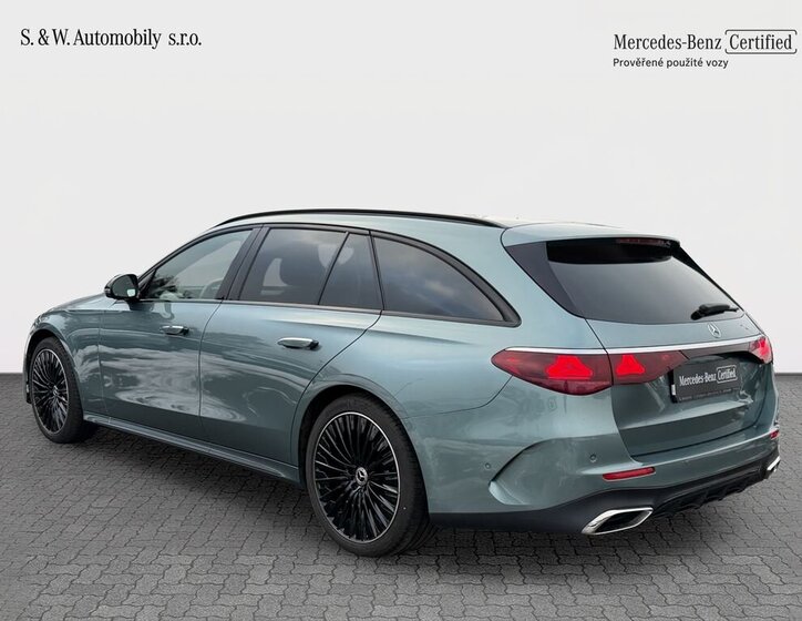 Mercedes-Benz Třídy E Kombi 2,0 l 145 kw