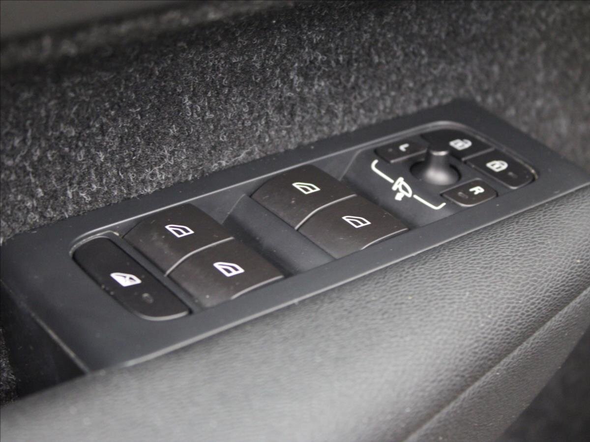 Volvo XC40 SUV 1,5 l 115 kw