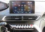 Peugeot 3008 SUV / Terénní 1,5 l 96 kw