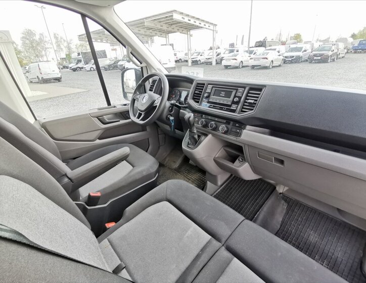 Volkswagen Crafter 8