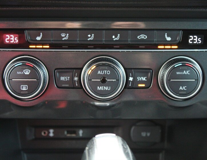 Volkswagen Tiguan SUV / Terénní 2,0 l 110 kw