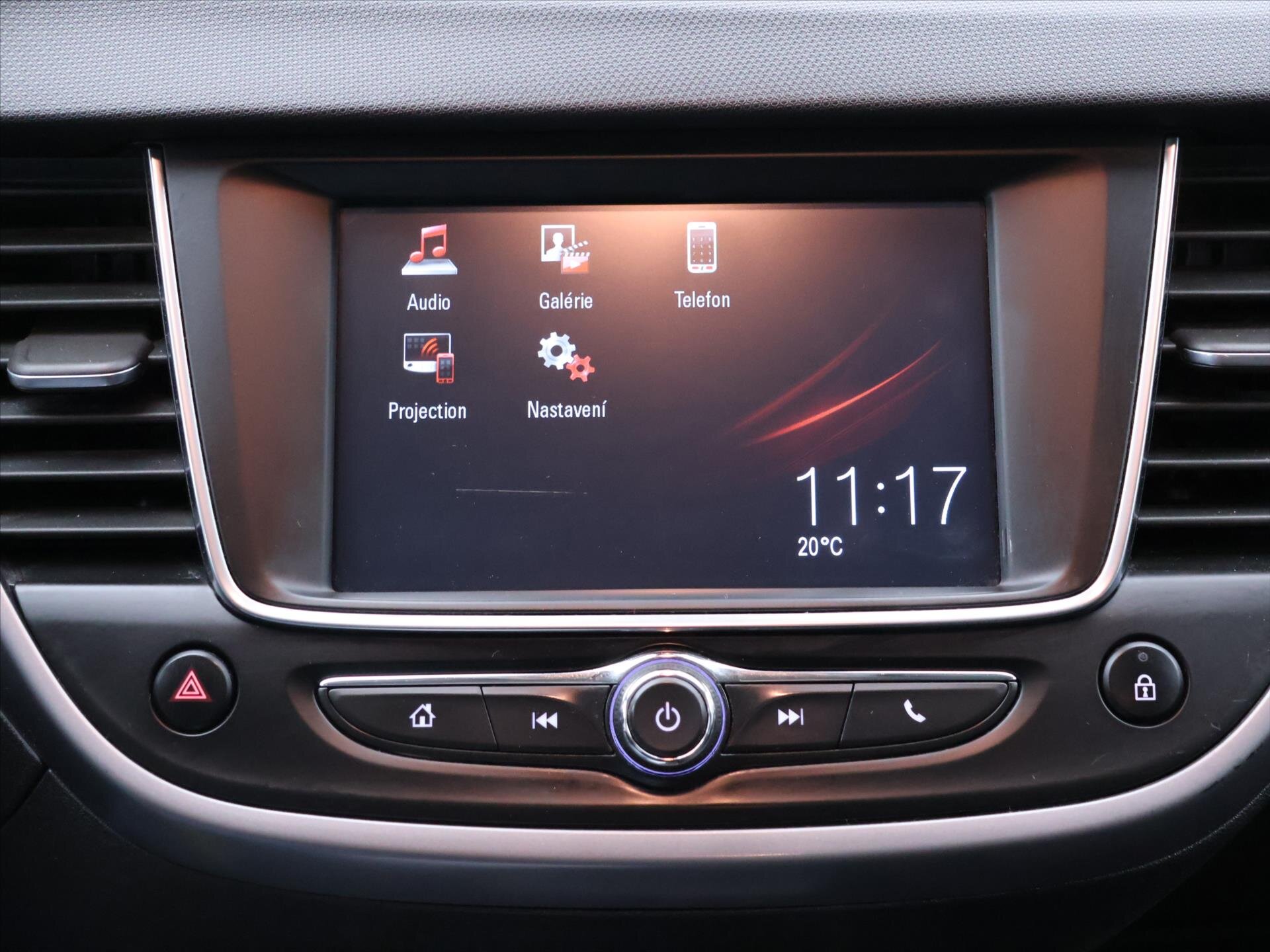 Opel Crossland X SUV / Terénní 1,5 l 75 kw