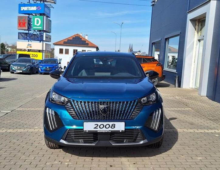 Peugeot 2008 8