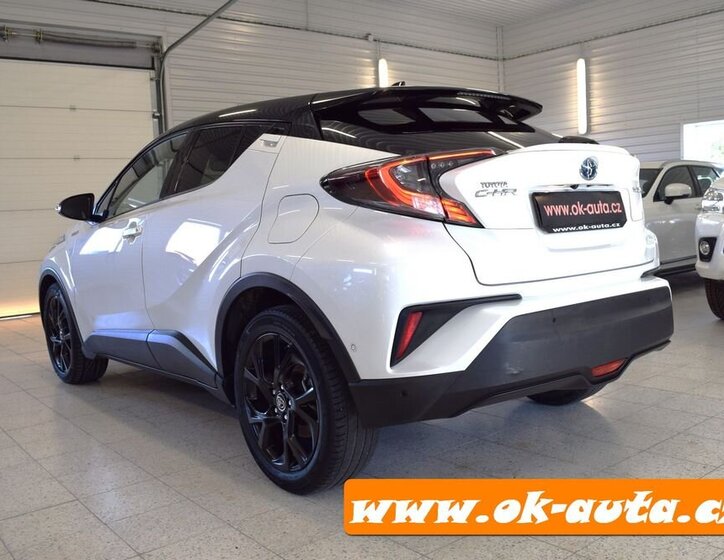 Toyota C-HR Hatchback 1,8 l 0