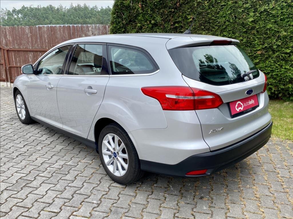 Ford Focus Kombi 1,5 l 88 kw