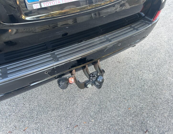 Toyota Land Cruiser 16