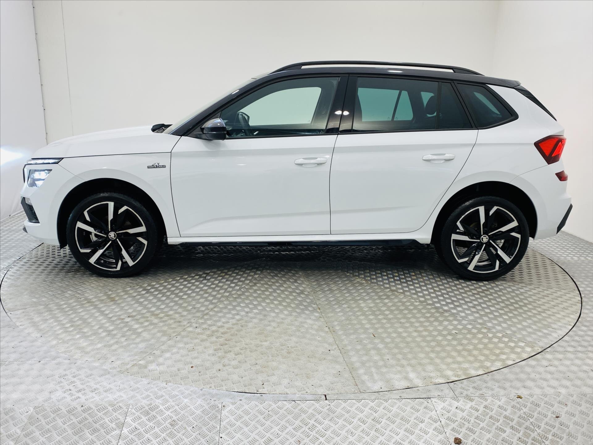 Škoda Kamiq SUV 999,0 85 kw