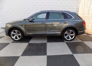 Bentley Bentayga 2
