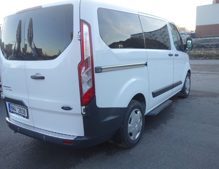 Ford Transit Custom 8