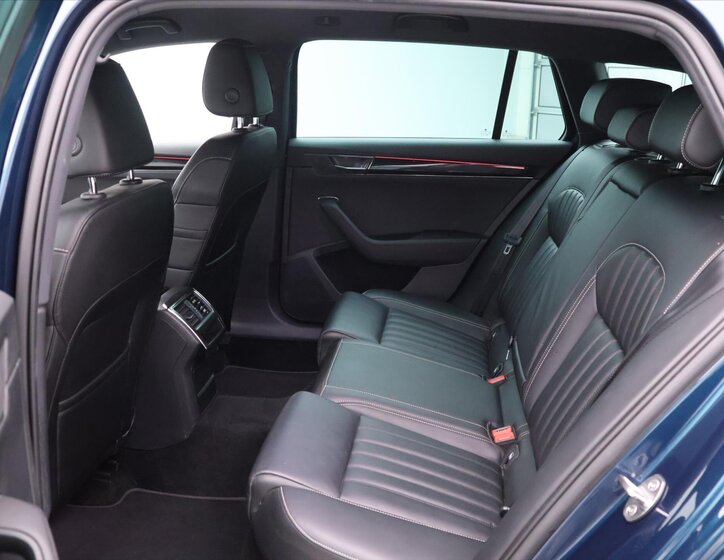 Škoda Superb Kombi 2,0 l 110 kw