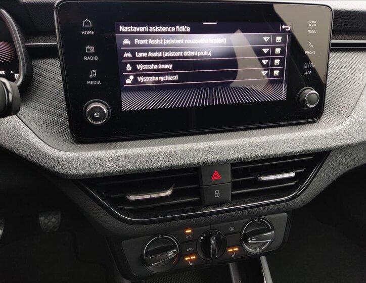 Škoda Kamiq SUV 999,0 85 kw