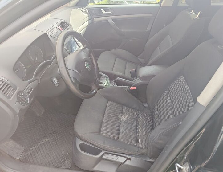 Škoda Octavia Sedan / Limuzína 2,0 l 103 kw