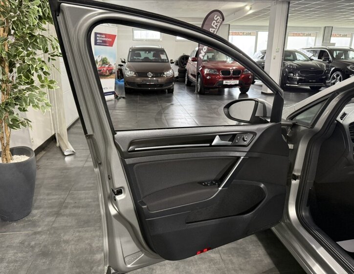 Volkswagen Golf Kombi 2,0 l 110 kw