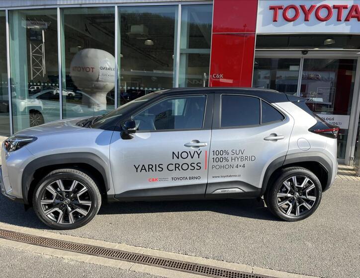 Toyota Yaris Cross 3