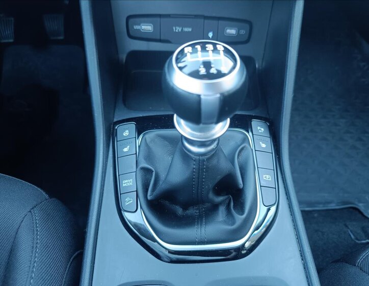 Hyundai Tucson SUV / Terénní 1,6 l 100 kw