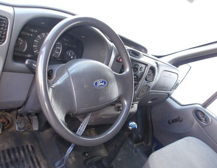 Ford Transit Skříň 2,0 l 62 kw