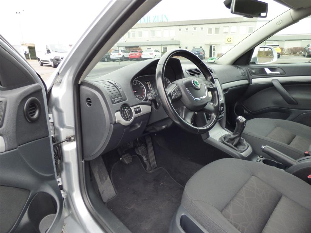 Škoda Octavia Kombi 2,0 l 103 kw