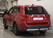 Mitsubishi Outlander SUV / Terénní 2,0 l 110 kw